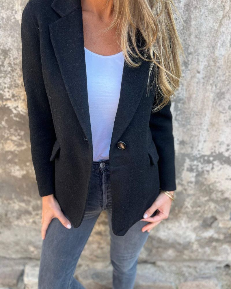Renata - Classic Blazer