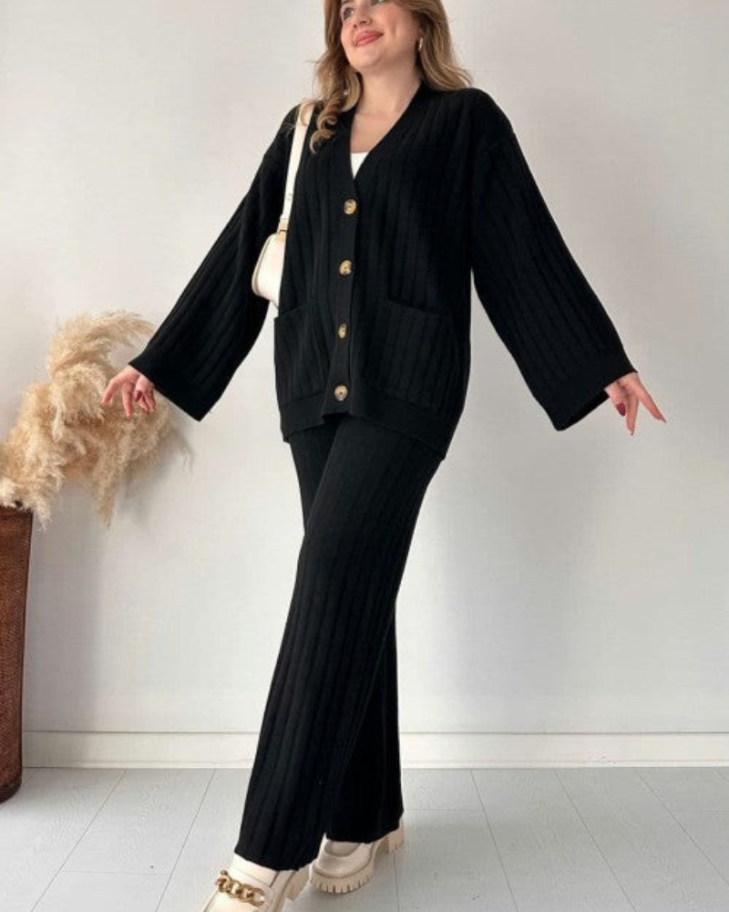 Lariana - Casual Two-Piece Knitted Set