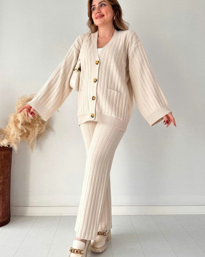 Lariana - Casual Two-Piece Knitted Set