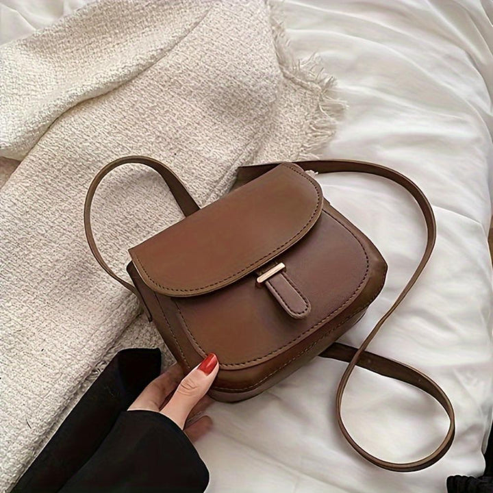 Isabella Retro Saddle Crossbody Bag