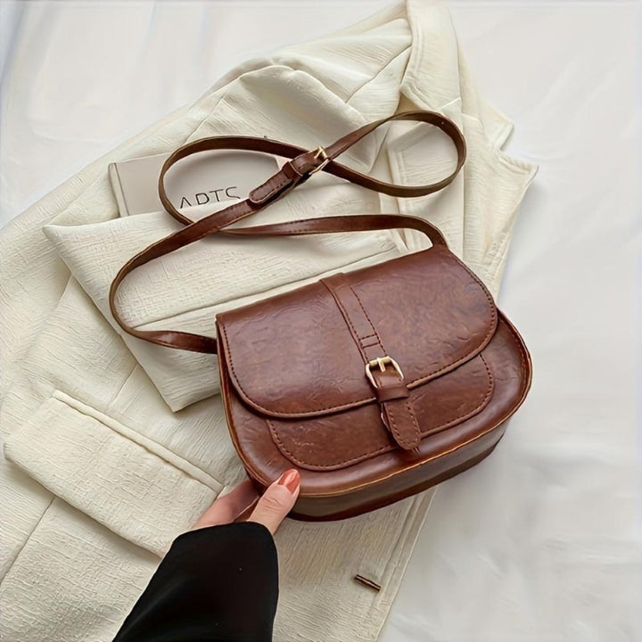 Valeria Classic Saddle Crossbody Bag